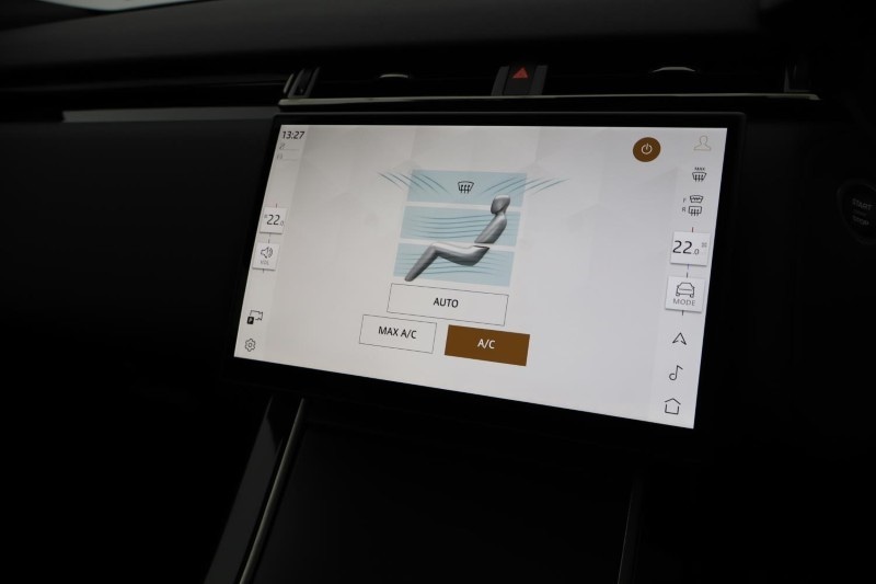 Used Land Rover Range Rover Velar 2025 for sale - 76981408: Photo 31