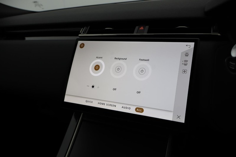 Used Land Rover Range Rover Velar 2025 for sale - 76981408: Photo 32