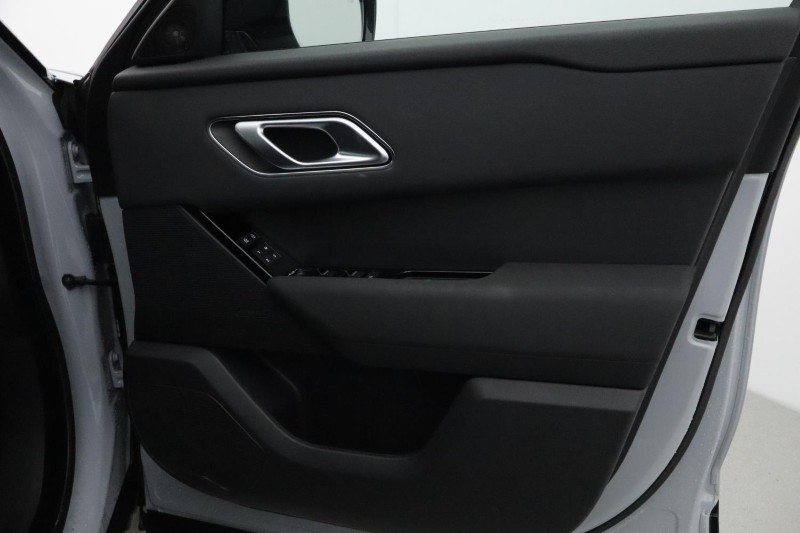 Used Land Rover Range Rover Velar 2025 for sale - 76981408: Photo 46