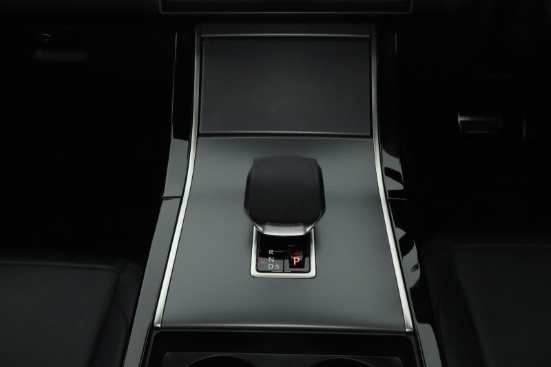 Used Land Rover Range Rover Velar 2025 for sale - 76981408: Photo 49