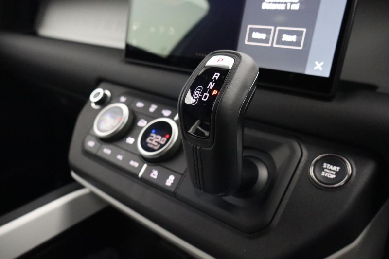 Used Land Rover Defender 2025 for sale - 77888376: Photo 13