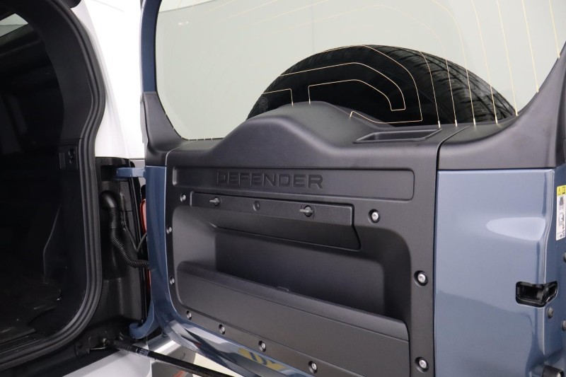 Used Land Rover Defender 2025 for sale - 77888376: Photo 28