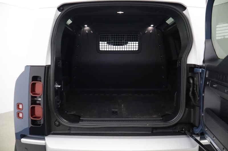 Used Land Rover Defender 2025 for sale - 77888376: Photo 29