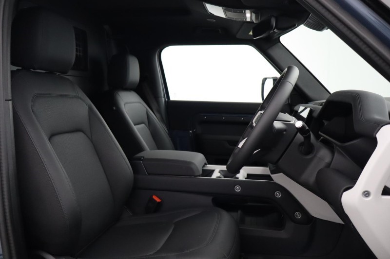 Used Land Rover Defender 2025 for sale - 77888376: Photo 39