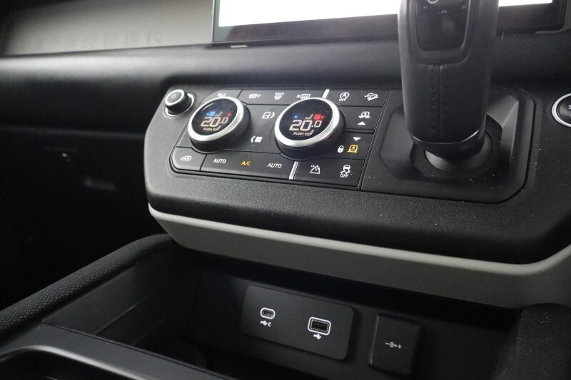 Used Land Rover Defender 2021 for sale - 78175989: Photo 45