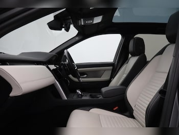 Used Land Rover Discovery Sport 2024 for sale - 78270329: Photo