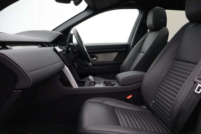 Used Land Rover Discovery Sport 2025 for sale - 76981430: Photo 3