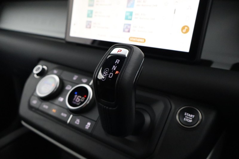 Used Land Rover Defender 2024 for sale - 78067154: Photo 13