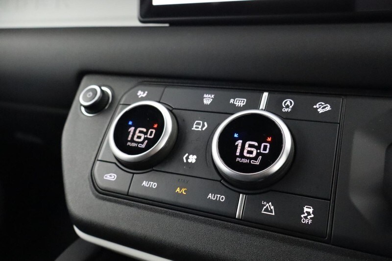 Used Land Rover Defender 2024 for sale - 78067154: Photo 18