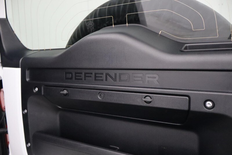 Used Land Rover Defender 2024 for sale - 78067154: Photo 28