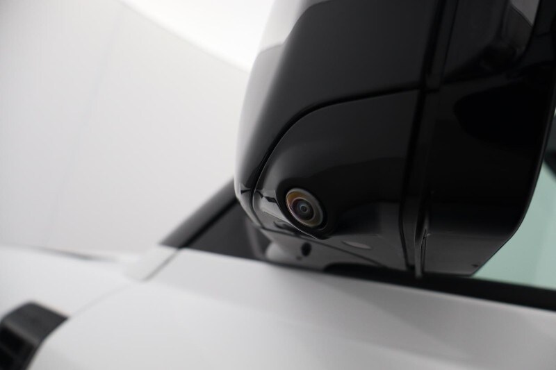 Used Land Rover Defender 2024 for sale - 78067154: Photo 32