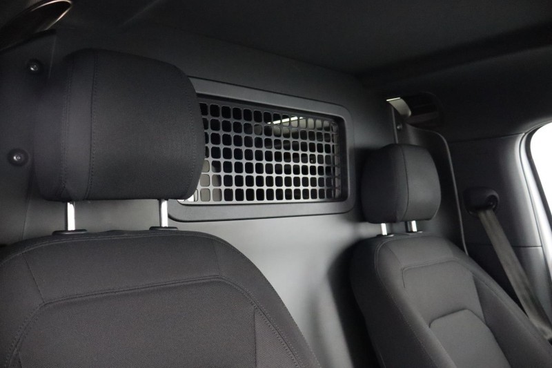 Used Land Rover Defender 2024 for sale - 78067154: Photo 4