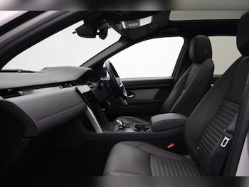 Used Land Rover Discovery Sport 2024 for sale - 78105833: Photo