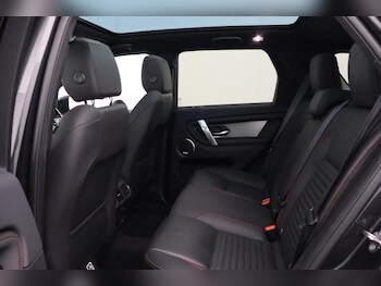 Used Land Rover Discovery Sport 2022 for sale - 77973640: Photo