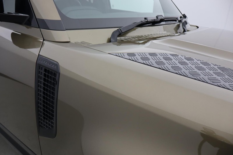 Used Land Rover Defender 2022 for sale - 76981068: Photo 20