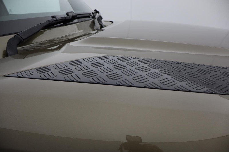 Used Land Rover Defender 2022 for sale - 76981068: Photo 29