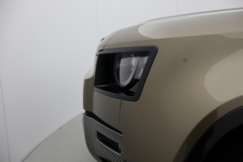 Used Land Rover Defender 2022 for sale - 76981068: Photo 31