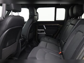 Used Land Rover Defender 2022 for sale - 76981068: Photo