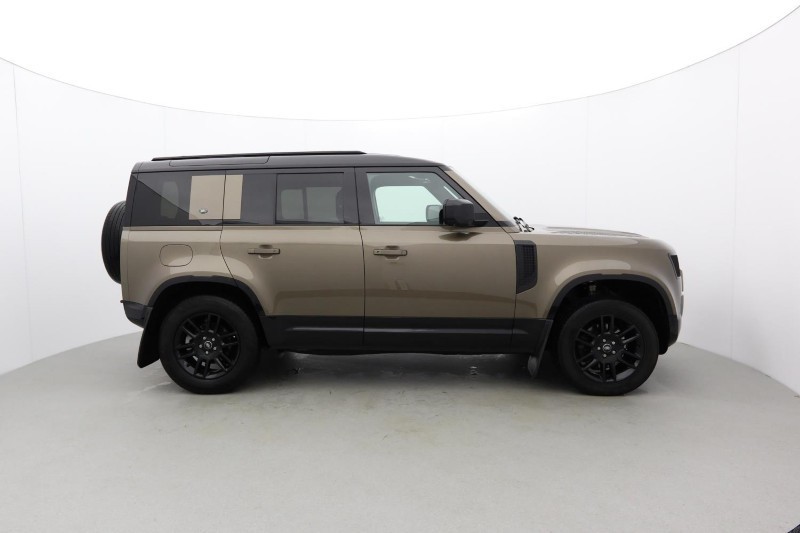 Used Land Rover Defender 2022 for sale - 76981068: Photo 5