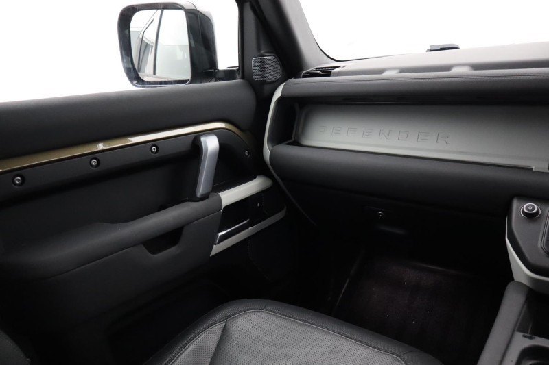 Used Land Rover Defender 2022 for sale - 76981068: Photo 52