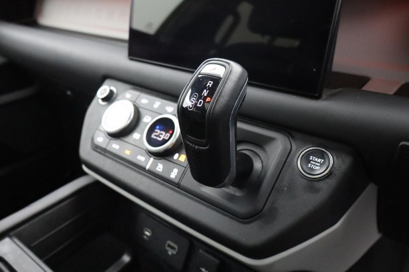 Used Land Rover Defender 2022 for sale - 77116198: Photo 13