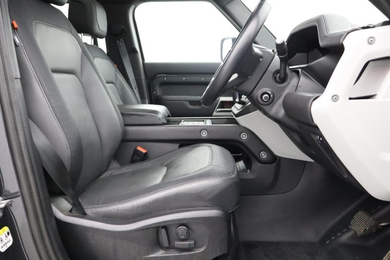 Used Land Rover Defender 2022 for sale - 77116198: Photo 31