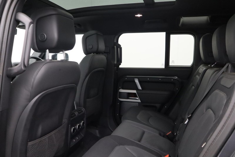 Used Land Rover Defender 2022 for sale - 77116198: Photo 4