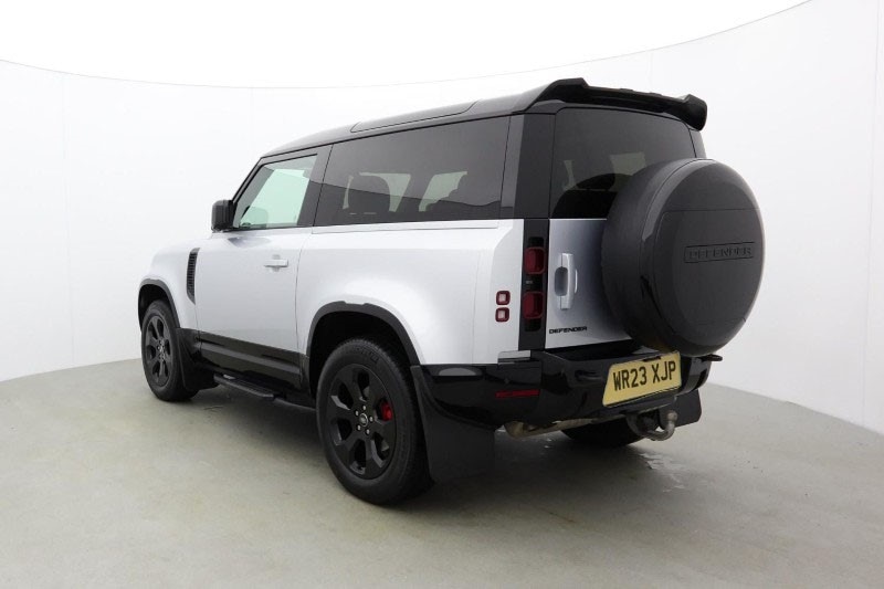 Used Land Rover Defender 2023 for sale - 78067148: Photo 2