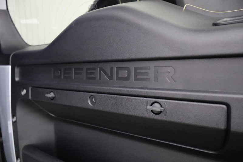 Used Land Rover Defender 2023 for sale - 78067148: Photo 28