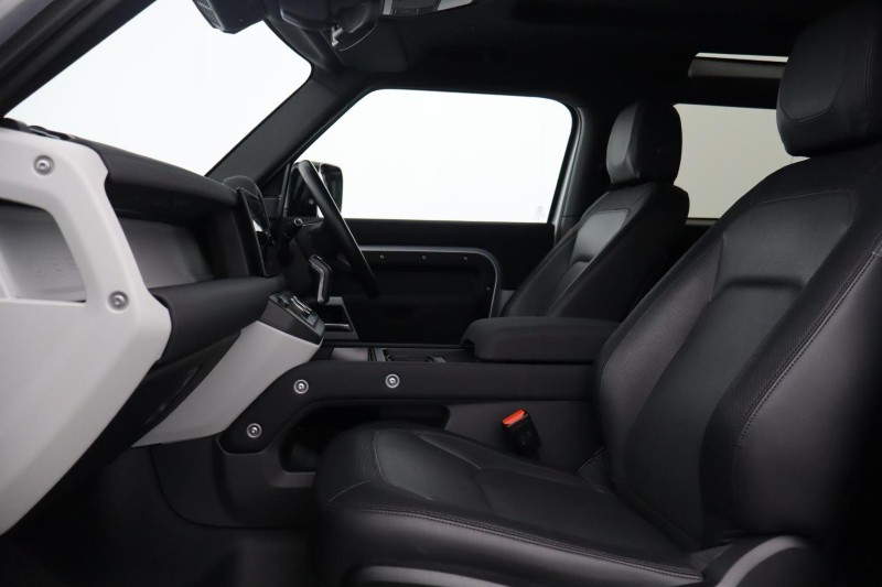 Used Land Rover Defender 2023 for sale - 78067148: Photo 3