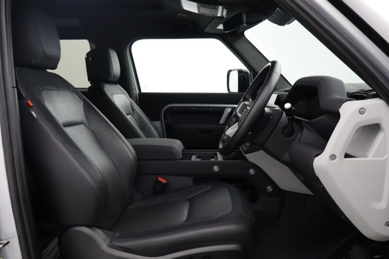 Used Land Rover Defender 2023 for sale - 78067148: Photo 33