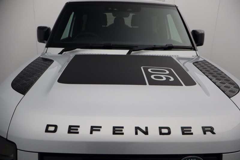 Used Land Rover Defender 2023 for sale - 78067148: Photo 34