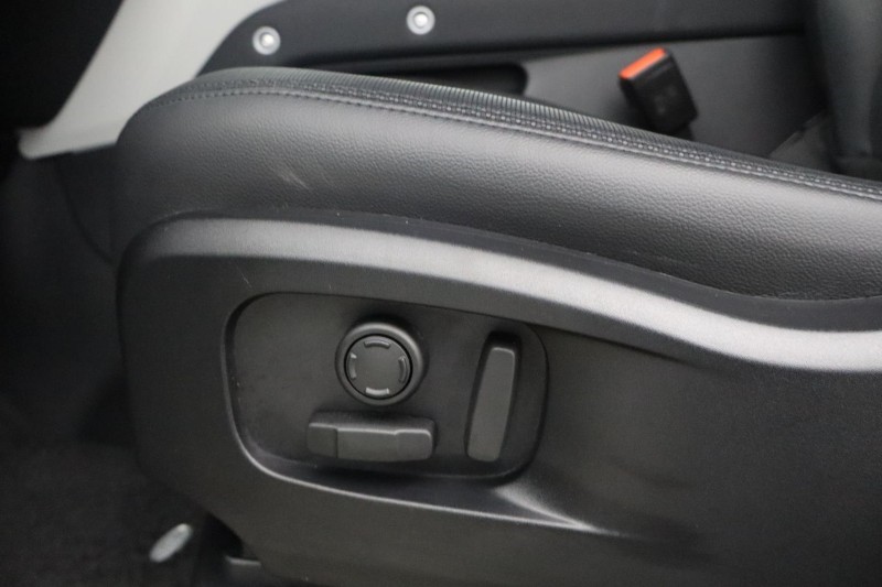 Used Land Rover Defender 2023 for sale - 78067148: Photo 38