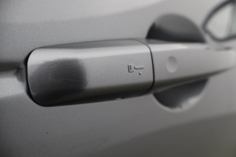 Used Land Rover Discovery Sport 2023 for sale - 77653308: Photo 36