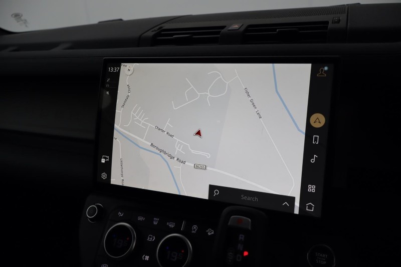 Used Land Rover Defender 2025 for sale - 77715020: Photo 11