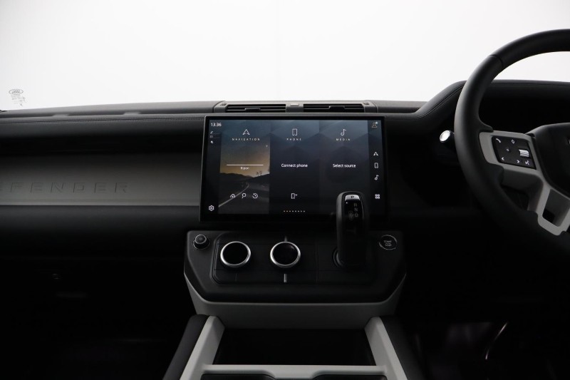 Used Land Rover Defender 2025 for sale - 77715020: Photo 14