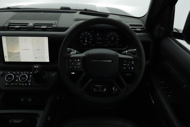 Used Land Rover Defender 2023 for sale - 76981809: Photo 15