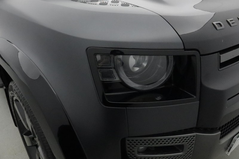 Used Land Rover Defender 2023 for sale - 76981809: Photo 17