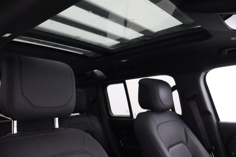 Used Land Rover Defender 2023 for sale - 76981809: Photo 28