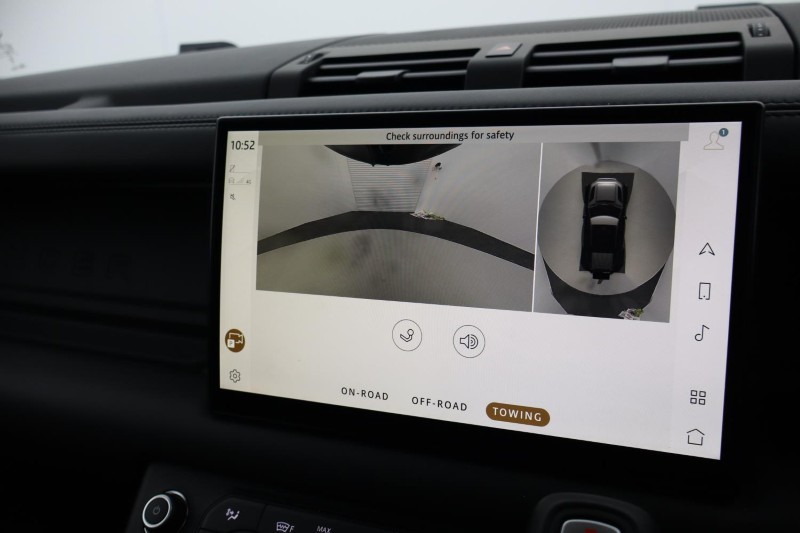 Used Land Rover Defender 2023 for sale - 76981809: Photo 32