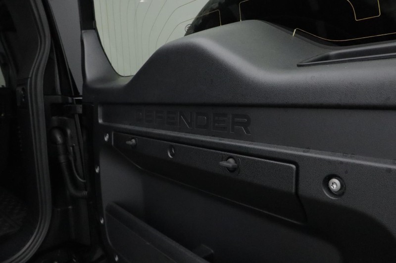 Used Land Rover Defender 2023 for sale - 76981809: Photo 47