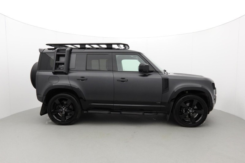 Used Land Rover Defender 2023 for sale - 76981809: Photo 5