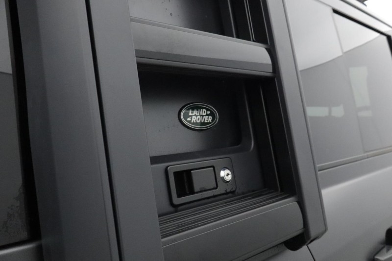 Used Land Rover Defender 2023 for sale - 76981809: Photo 50