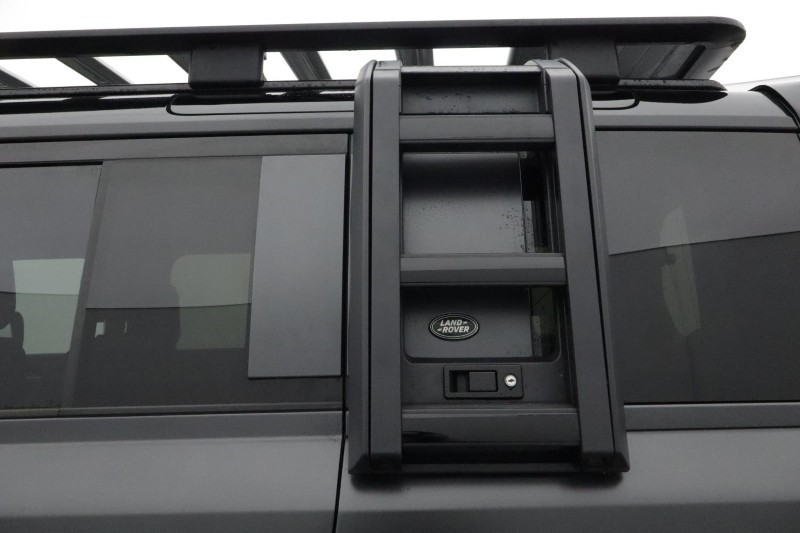 Used Land Rover Defender 2023 for sale - 76981809: Photo 64