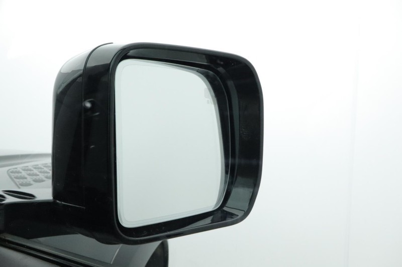 Used Land Rover Defender 2023 for sale - 76981809: Photo 66