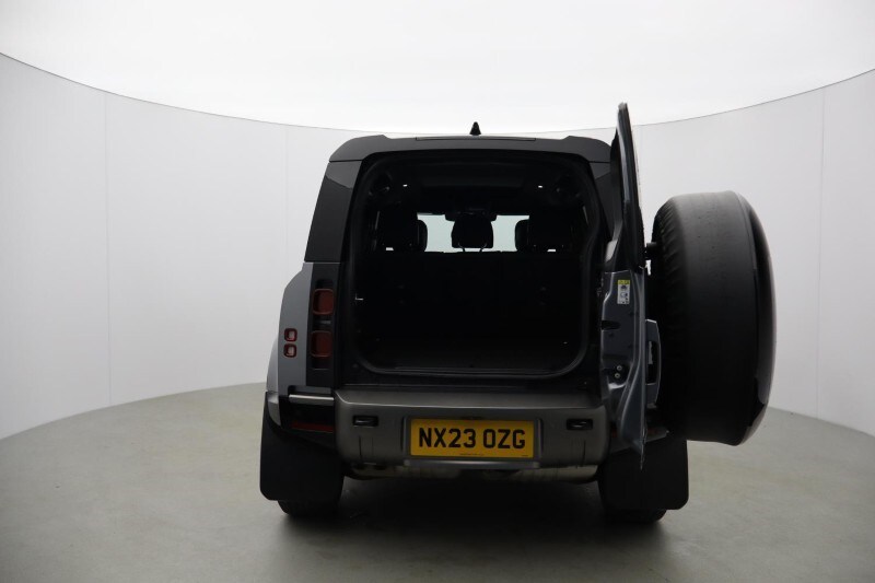 Used Land Rover Defender 2023 for sale - 77813026: Photo 10