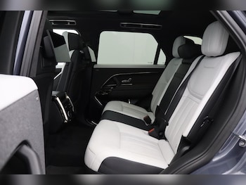 Used Land Rover Range Rover Sport 2024 for sale - 77435235: Photo