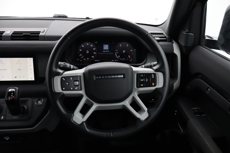 Used Land Rover Defender 2025 for sale - 77300592: Photo 15