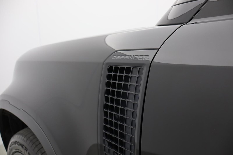 Used Land Rover Defender 2025 for sale - 77300592: Photo 20