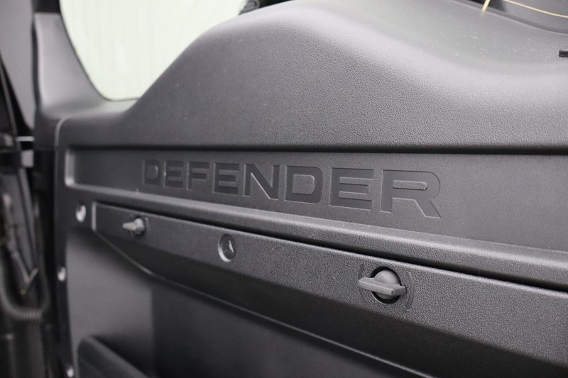 Used Land Rover Defender 2025 for sale - 77300592: Photo 28